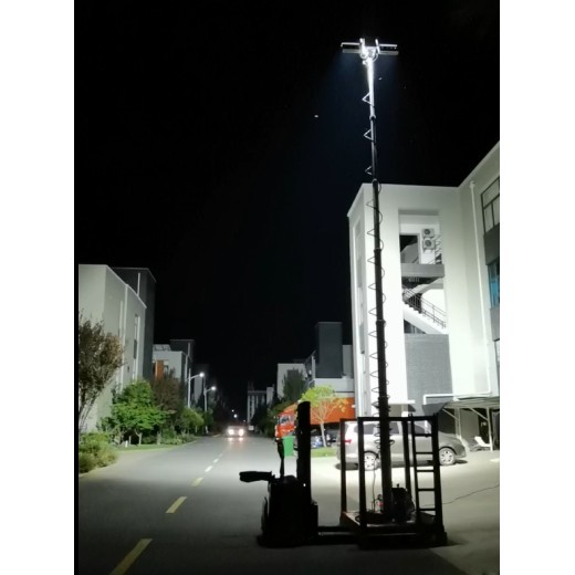 葫芦岛救援车安装车载倒伏升降照明灯设备