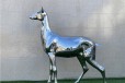 曲阳玻璃钢卡通梅花鹿雕塑价格,供应公园小动物雕塑