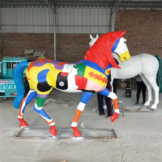 卡通玻璃鋼馬雕塑大全