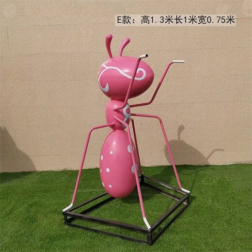 發(fā)光螞蟻雕塑