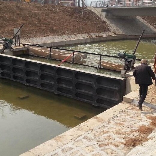 河道合頁壩