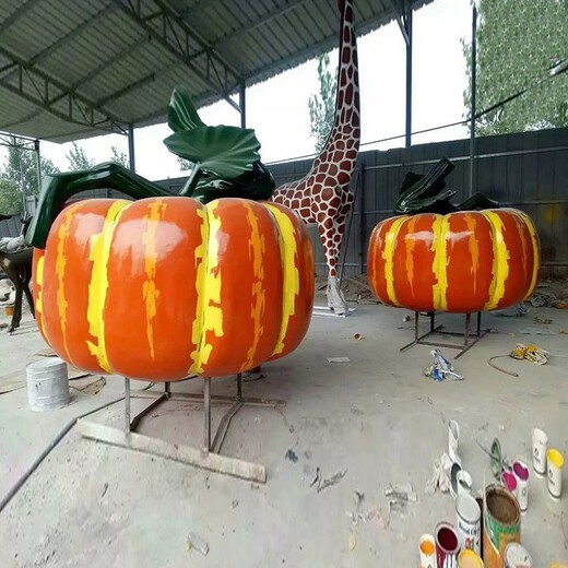 天津園林玻璃鋼仿真水果雕塑制作