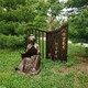 寫實讀書人物雕塑圖