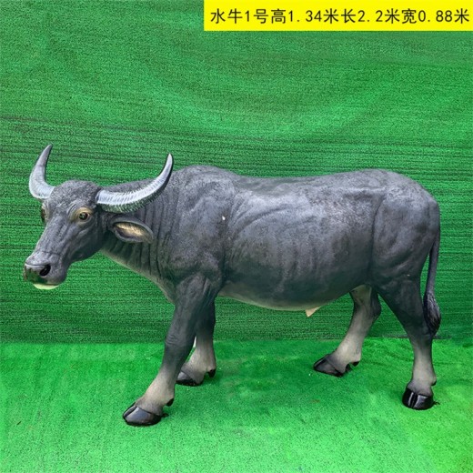 天津创意玻璃钢牛雕塑，仿真动物雕塑