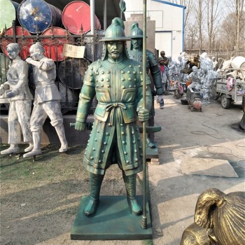 内蒙古玻璃钢仿铜古代士兵雕塑图片