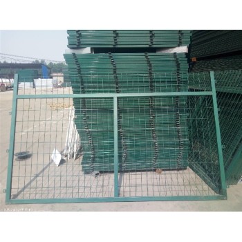 宿迁体育场护栏网焊接