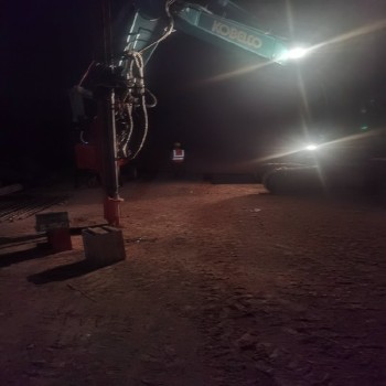 内蒙古锡林郭勒盟打眼机厂家挖掘机改凿岩钻机