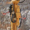 河北張家口單人操作愚公斧液壓破石機(jī)維修劈裂機(jī)