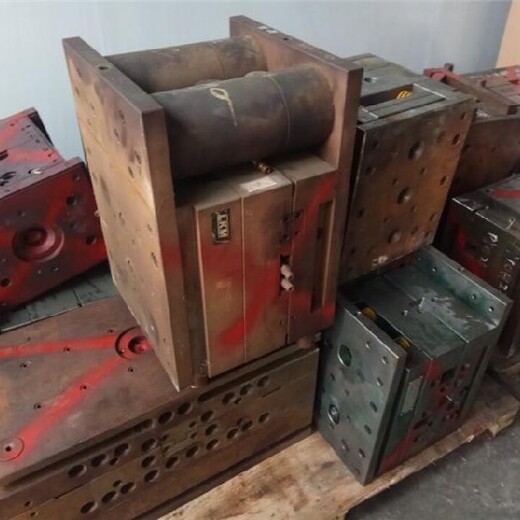 佛山回收工廠(chǎng)廢模具廢舊機器大型鋼結構閣樓拆除收購公司電話(huà)