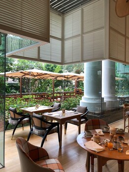 廣西桂林市象山區(qū)中式餐館餐飲裝修設(shè)計(jì)
