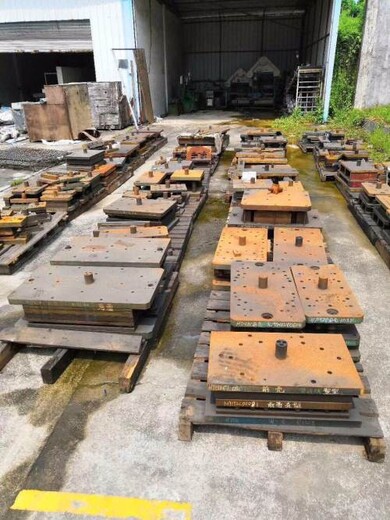 梅州拆除工廠車間巖棉裝飾板材料收購(gòu)電話水廉柜隧道爐烤箱回收