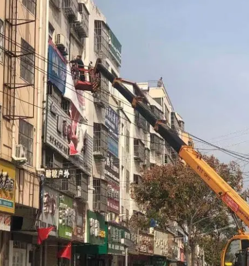 广东珠海承接广告牌拆除多少钱,楼顶广告牌拆除