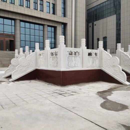 湖南學(xué)校升旗臺石欄桿定做