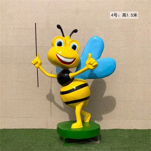 商場(chǎng)玻璃鋼卡通蜜蜂雕塑廠家,卡通小動(dòng)物雕塑