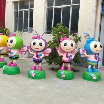 戶外玻璃鋼卡通蜜蜂雕塑定制,卡通小動物雕塑