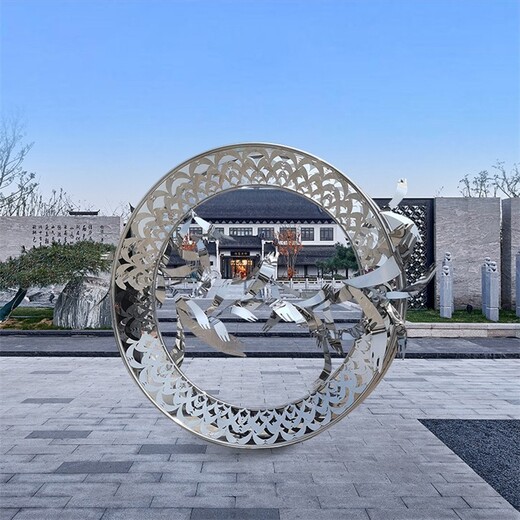 天津鏤空不銹鋼小鳥(niǎo)雕塑生產(chǎn)廠家