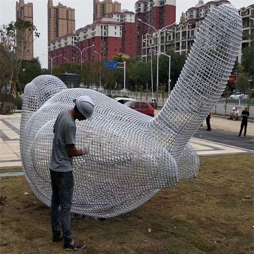 天津大型不銹鋼小鳥(niǎo)雕塑廠家