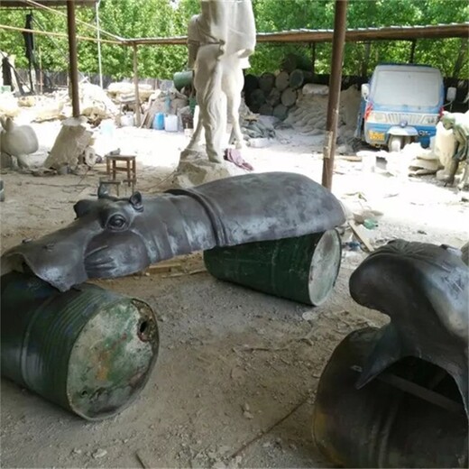 曲陽抽象玻璃鋼河馬雕塑定做,動物主題雕塑