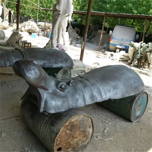 廣場玻璃鋼河馬雕塑圖片,仿真動物雕塑