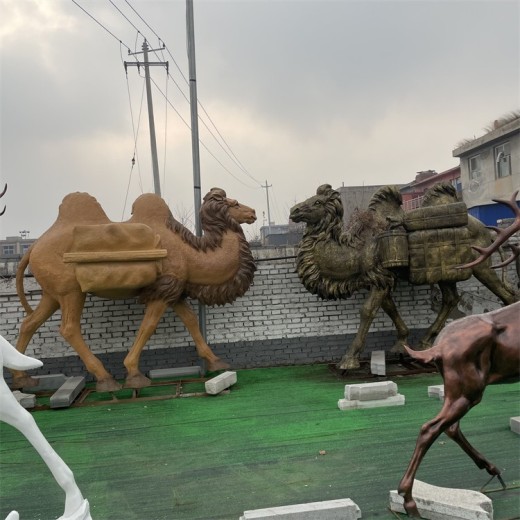 安徽供应玻璃钢骆驼雕塑图片