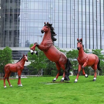 寧夏園林玻璃鋼仿真馬雕塑定制