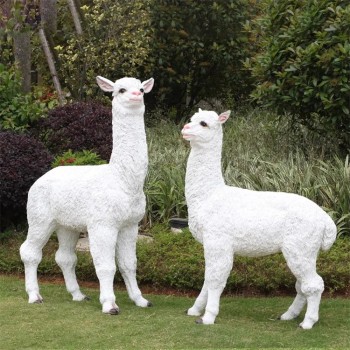 上海公园玻璃钢仿真羊驼雕塑加工定制
