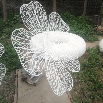 北京户外不锈钢抽象花朵雕塑定制