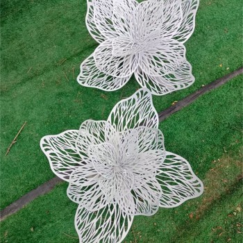 河北广场不锈钢抽象花朵雕塑定做
