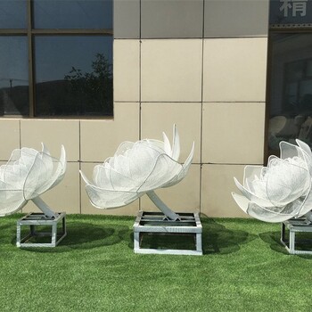 山東制作不銹鋼抽象花朵雕塑廠家