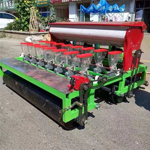 重慶蔬菜播種機批發平地自走式氣吸蔬菜播種機