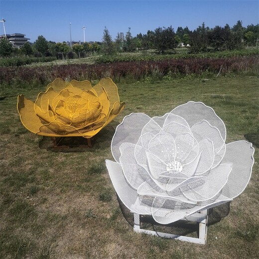 北京镜面不锈钢抽象花朵雕塑加工定制