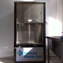 净水机保养开水炉净水器维修店图片