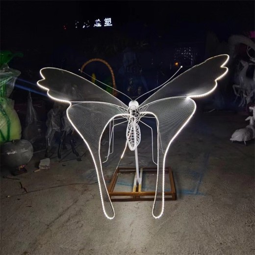 不锈钢蝴蝶雕塑镂空发光昆虫雕塑美陈摆件