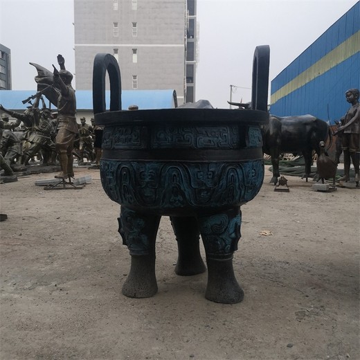 鑄銅仿古銅鼎雕塑現(xiàn)貨,大型銅鼎雕塑廠家