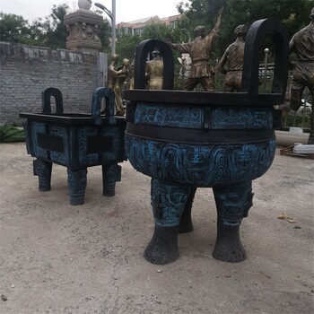 供應(yīng)仿古銅鼎雕塑現(xiàn)貨,大型銅鼎雕塑廠家