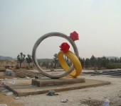 曲阳县公园不锈钢戒指雕塑制作,玫瑰花戒指雕塑
