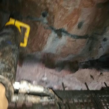 四川靜音爆破柱塞式巖石劈裂機