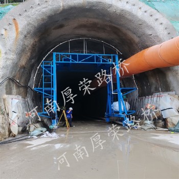 汕尾生产隧道二衬喷淋养护台车