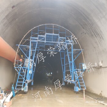 銀川生產隧道二襯噴淋養護臺車