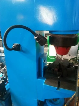 優(yōu)誠機(jī)械YCM汽車車門限位器鉚釘機(jī)鉚接機(jī)質(zhì)量可靠