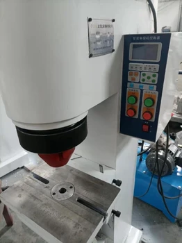 優(yōu)誠機(jī)械YCM精密鉚釘機(jī)鉚接機(jī)價(jià)格實(shí)惠