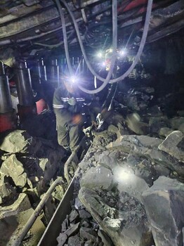 新疆北屯致裂管爆破施工队,32-500致裂管单价