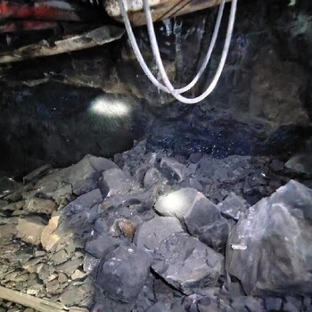 天津?yàn)I海新區(qū)隧道氣體爆破施工隊(duì)