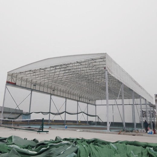 扬州钢立柱悬空电动棚,货箱仓库活动雨棚