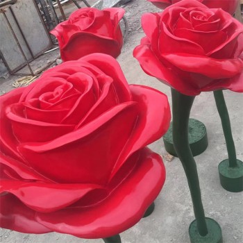 红色不锈钢玫瑰花雕塑制作