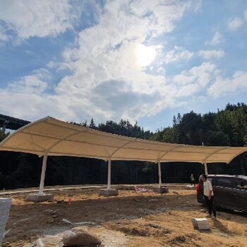 連平縣管桁架加工充電樁車棚工程