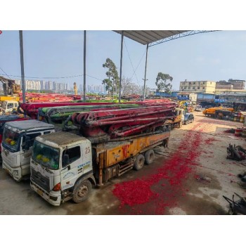 桂林哪里有二手拖泵混凝土输送泵费用计算