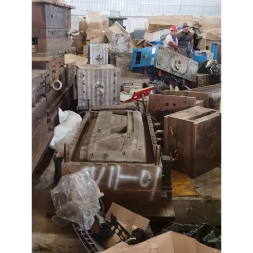 台山市废铁回收多少钱,工业废铁钢结构厂房拆迁回收