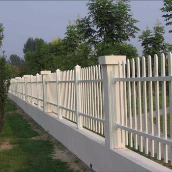 新疆园区防护栏外观好看大方哈密铁艺围栏厂家