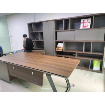 海珠区2.2班台办公具家具新旧货店出售